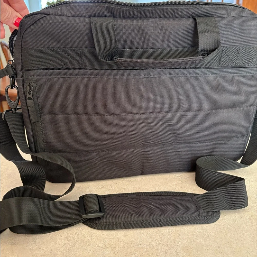 HP Classic Black Laptop Bag